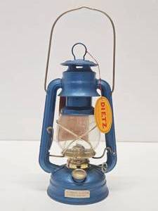 lot 303 image: Nice Estate Collection of Vintage Lanterns #13