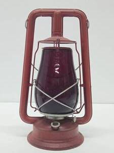 lot 308 image: Nice Estate Collection of Vintage Lanterns #18