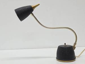 lot 57 image: Working Mid Century Hi-Lite Gooseneck Desk Lamp