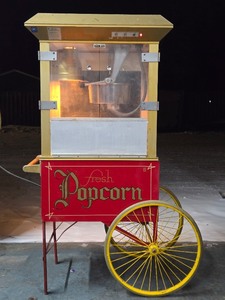lot 6 image: Large Working Gay 90s Whiz Bang Popcorn Machine Model 2014