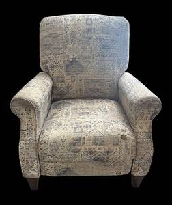 lot 20R image: FR - La-Z-Boy Patterned Upholstered Recliner Chair