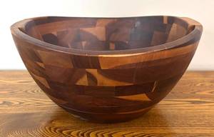 lot 34R image: DR - Fabio Viviani Toscana Wooden Serving Bowl with Salad Hands