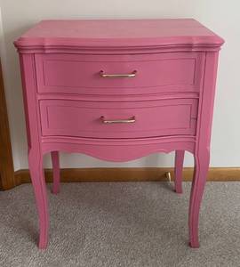 lot 56R image: U - Vintage Pink Painted Wooden  Accent Table