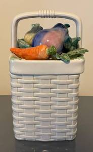 lot 75R image: LL  - Fitz & Floyd Vegetable Garden Harvest Ceramic Canister