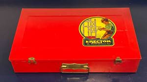 lot 85R image: LL  - Vintage Erector Set