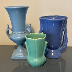 lot 88R image: LL  - Set of 3 Vintage Art Deco Ceramic Vases