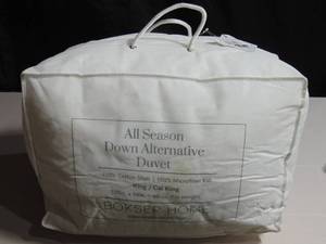 lot 11 image: All Season Premium Down Alternative Duvet Comforter Insert KingCal King  BOKSER HOME