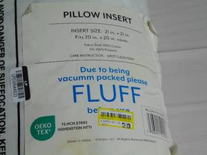 lot 46 image: 21X21 Pillow Insert Ienjoy Home 100% Cotton Shell