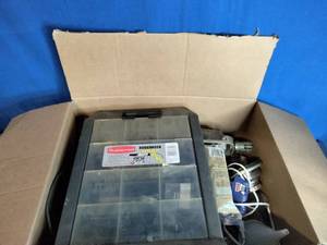 lot 18 image: Tool and Parts Lot