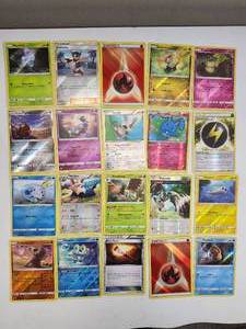 lot 102 image: 20 Misc Hologram Pokmon Cards