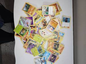 lot 104 image: 220 Misc Pokmon Cards