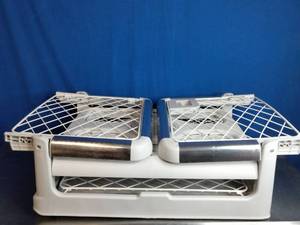 lot 44 image: Diggs Revol collapsible dog crate.