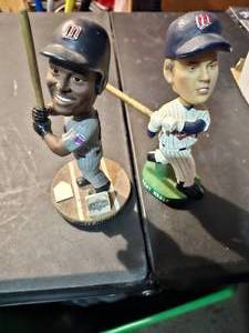 lot 148 image: 2 Minnesota Twins Bobbleheads,