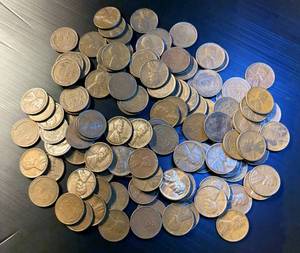lot 32 image: 115 Mixed Circulated Lincoln Wheat Cents