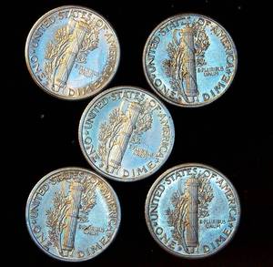 lot 70 image: (5) AU Common Date Mercury Dimes wOriginal Surfaces