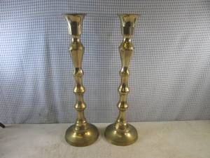 lot 6 image: (FS) Pair of Large Vintage 22 12 ...