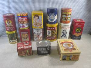 lot 52 image: (EW3) Assorted Vintage and Vintage ...
