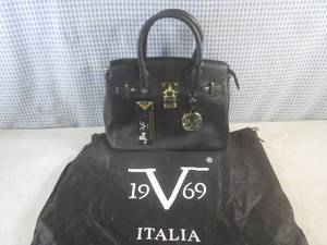 lot 65 image: (BS) New Versace 1969 Italia Purse ...