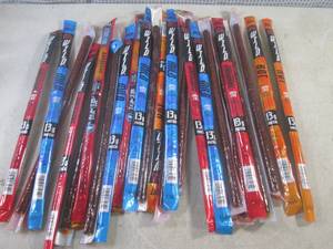 lot 192 image: (B-1) 24 Assorted Jack Links Snack ...