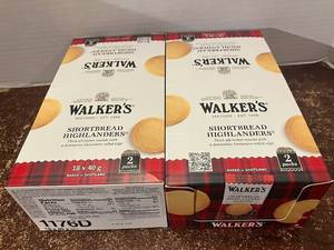 lot 55 image: Walkers Shortbread Highlanders