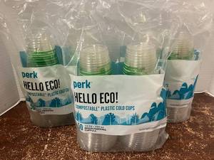 lot 94 image: Clear Plastic Cold Cups