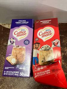 lot 149 image: Italian Sweet Creme and Peppermint Mocha Coffee Creamer