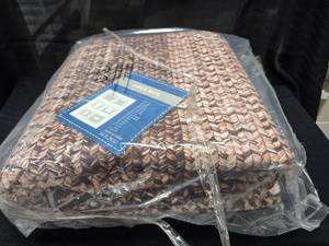 lot 74 image: Area Rug 9x12 mulit-color tan