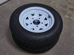 lot 168 image: (2) New Qind 4.80-12 Trailer Tires on 5 Bolt White Spoke Wheels