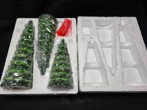 lot 191 image: 3 Candle Christmas Trees