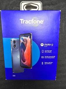 lot 194 image: Tracfone Moto g