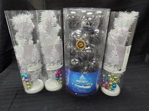 lot 216 image: 3 White Small Christmas Trees - Ornaments