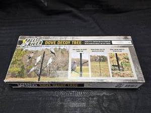 lot 234 image: Falls River Dove Decoy Tree