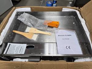 lot 251 image: Electric Griddle with accessories