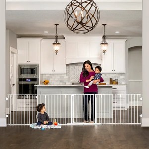 lot 255 image: 2 in 1 Safety Gate and Play Yard