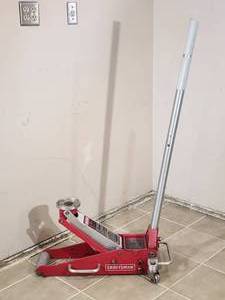 lot 89 image: Craftsman 2-Ton Hydraulic Floor Speed Jack