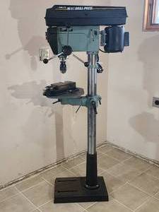 lot 87 image: Delta 16-12 Drill Press