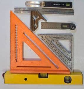 lot 57K image: G - SPI Digital Caliper in Case, 16.25 Inch Level, and 2 Squares Set