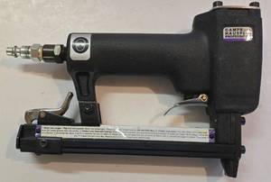 lot 61K image: G - Campbell Hausfeld Professional Pneumatic Brad Nail Gun with Case