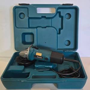 lot 78K image: G - Makita 4 Inch Angle Grinder with Carry Case