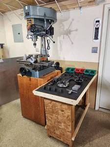 lot 1 image: LK Commercial Grade Milling  Drill Press with Many Accessories WW