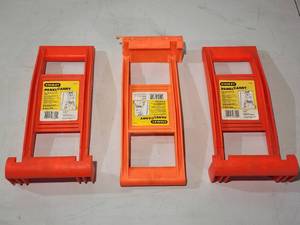 lot 20 image: (3) Drywall Carriers