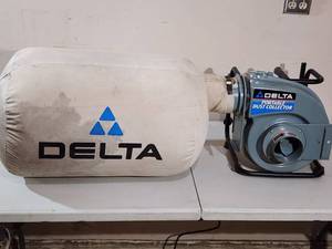 lot 109 image: Delta Electric Portable Dust Collector