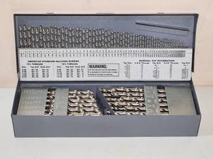 lot 10 image: Extra Large Drill Bits Set