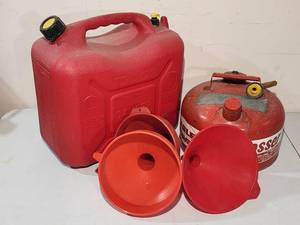 lot 121 image: Assorted Gas Cans & Funnels