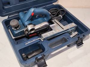 lot 147 image: Bosch Electric Woodworking Planer