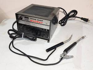 lot 131 image: Hobbie Electric Home Shop Welder