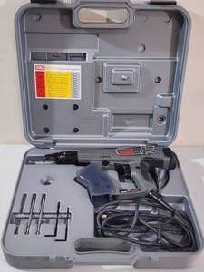 lot 152 image: Senco Dura Spin Electric Auto Screw Gun