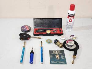 lot 167 image: Assorted Mini Butane Torch Kit