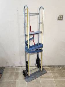 lot 127 image: Appliance Dolly