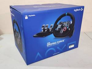 lot 2 image: PlayStation 5  Logitech G29 Driving Force Racing Wheel with Pedals